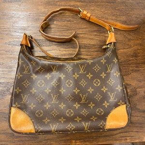 Authentic large Louis Vuitton purse vintage